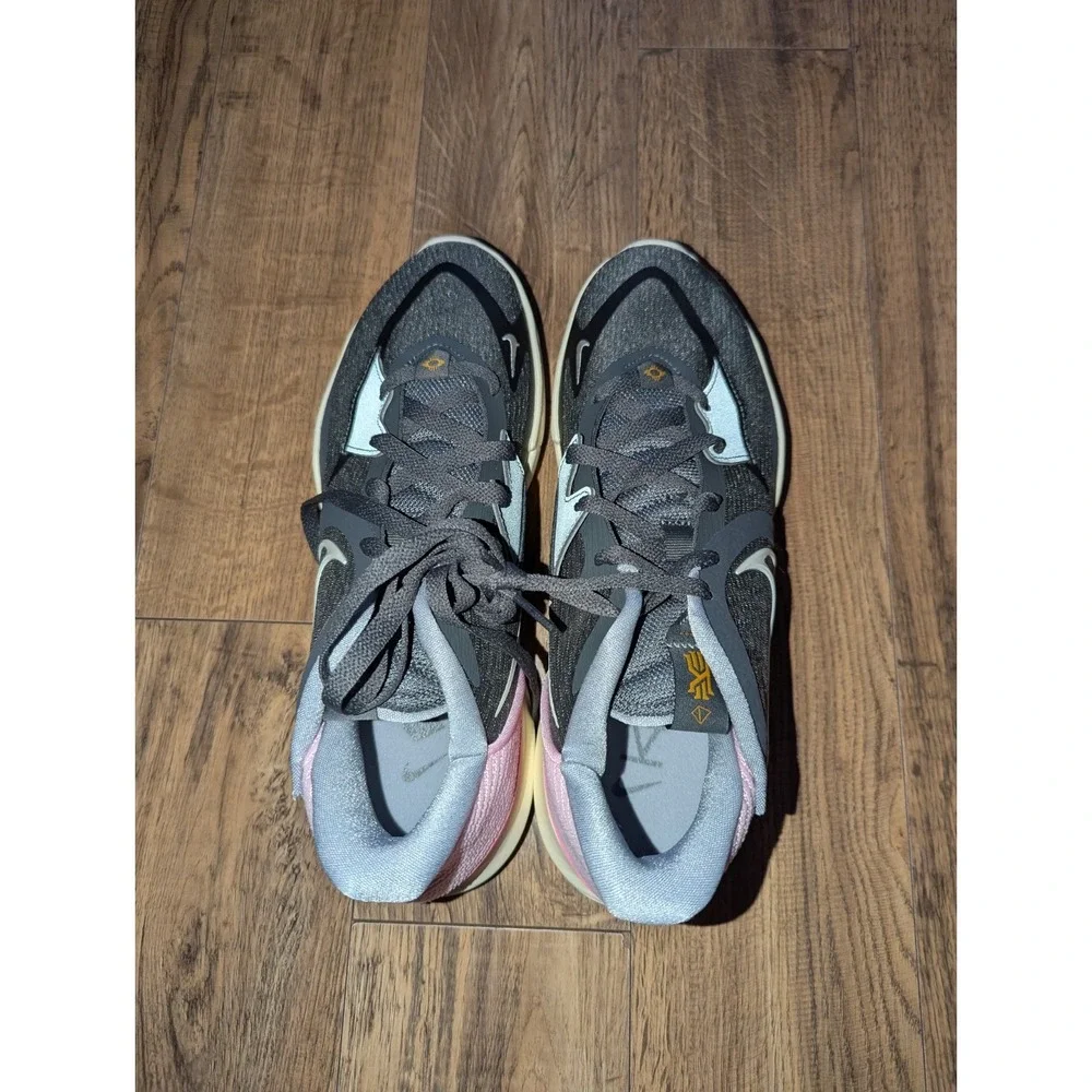 Nike‎ Kyrie Low 5 Iron Grey Coconut Milk Sneakers Mens Size 10.5 DJ6012-005